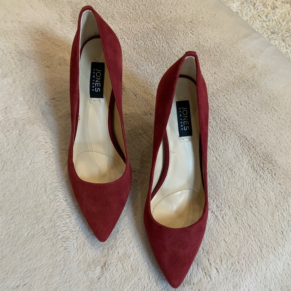 Jones New York Red Gold Heels 8.5 Suede Never Worn Date Coquette Scandi Normcore - Picture 2 of 6